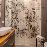 La Maison De &