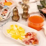 Bed & Breakfast La Maison De & Piacenza