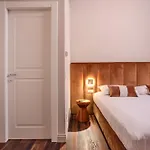 La Maison De & Bed & Breakfast