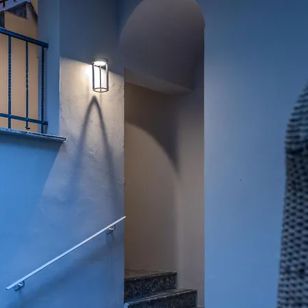 La Maison De & Piacenza