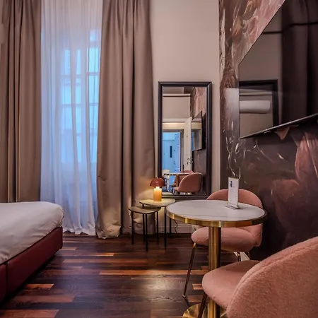 La Maison De & 4* Piacenza