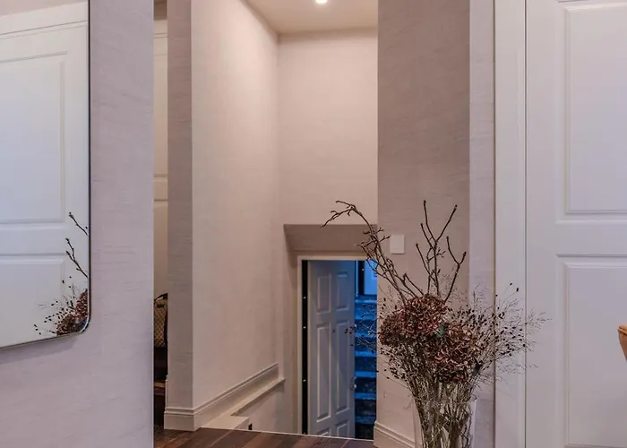 La Maison De & فندق مبيت وإفطار