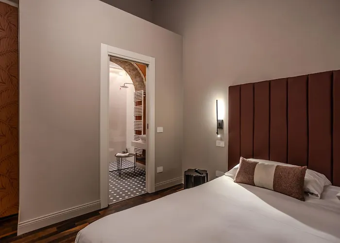 La Maison De & Bed and Breakfast 4*